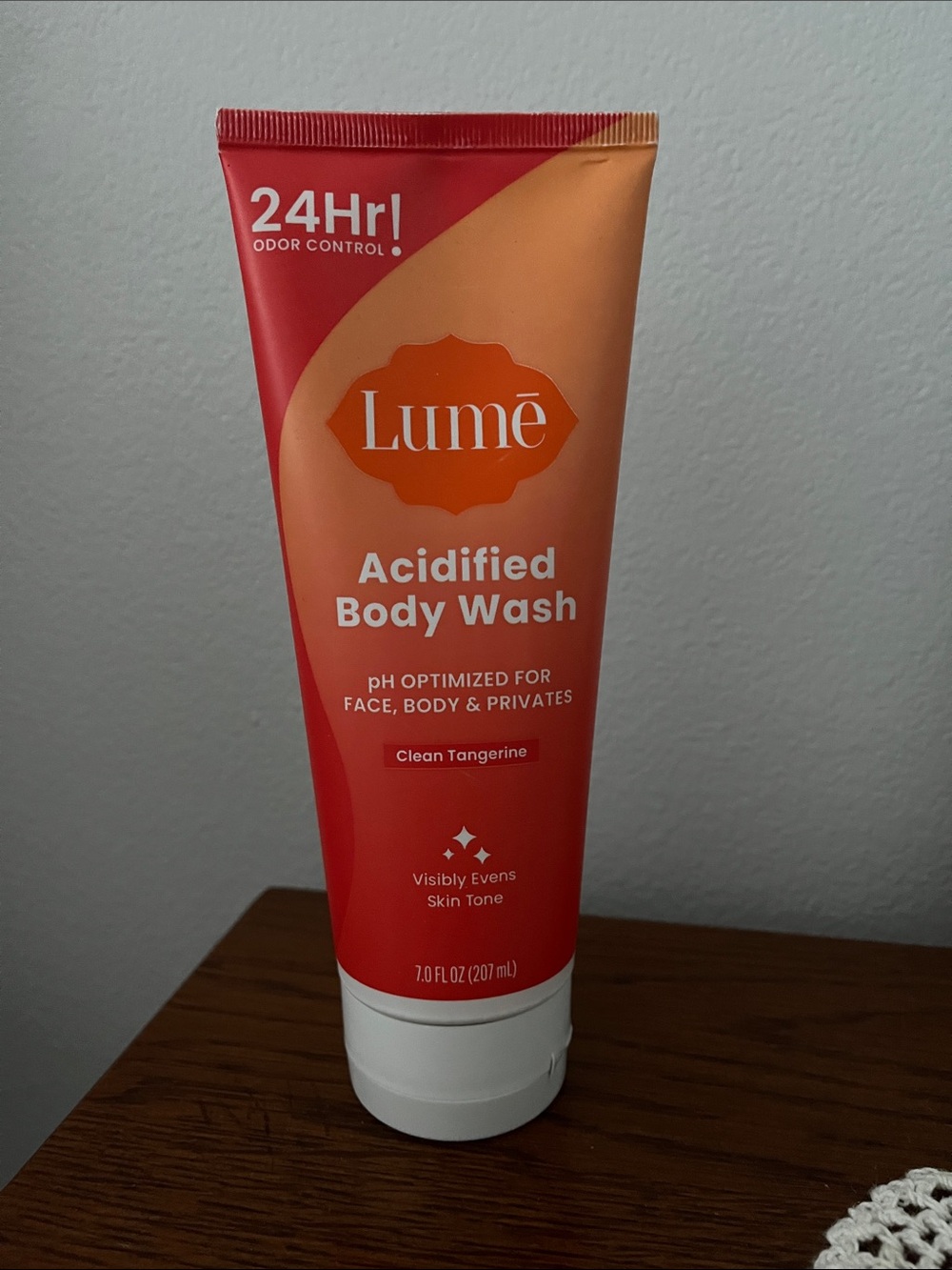 Lume: Acidified Body Wash — Clean Tangerine (Orange)
